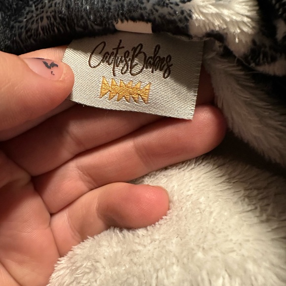 Western Pull Over - Picture 1 of 2